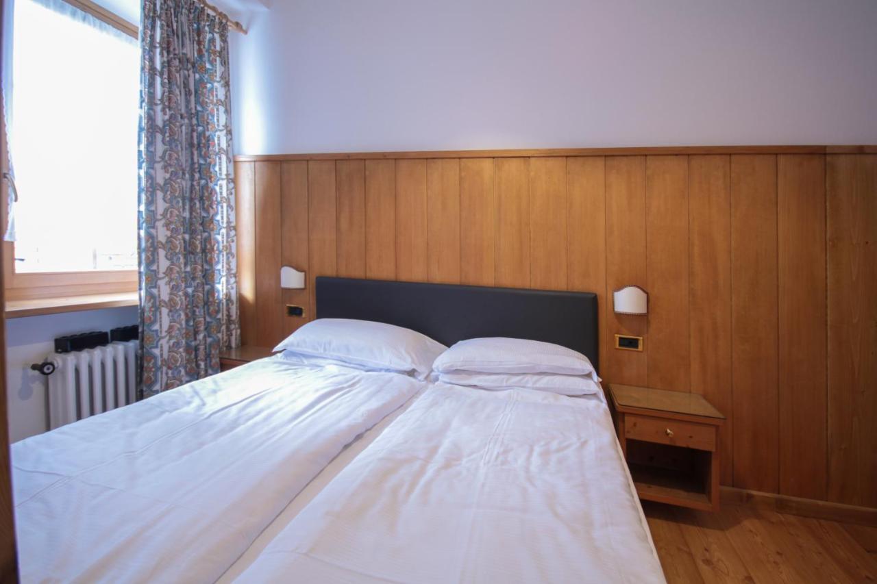 Hotel Villa Alpina ***S Кортина д'Ампецо Екстериор снимка