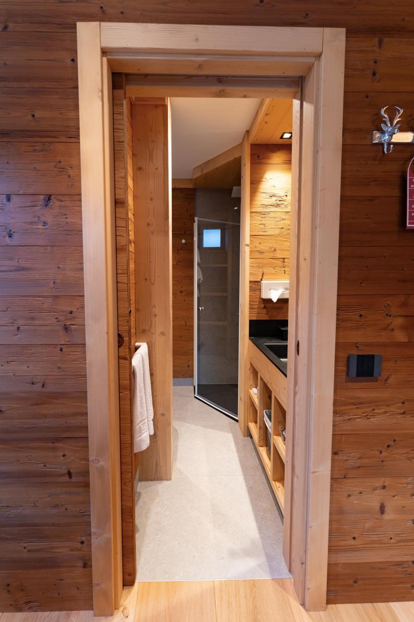 Hotel Villa Alpina ***S Кортина д'Ампецо Екстериор снимка