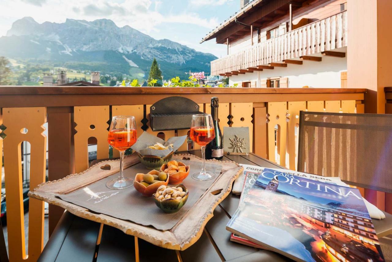 Hotel Villa Alpina ***S Кортина д'Ампецо Екстериор снимка