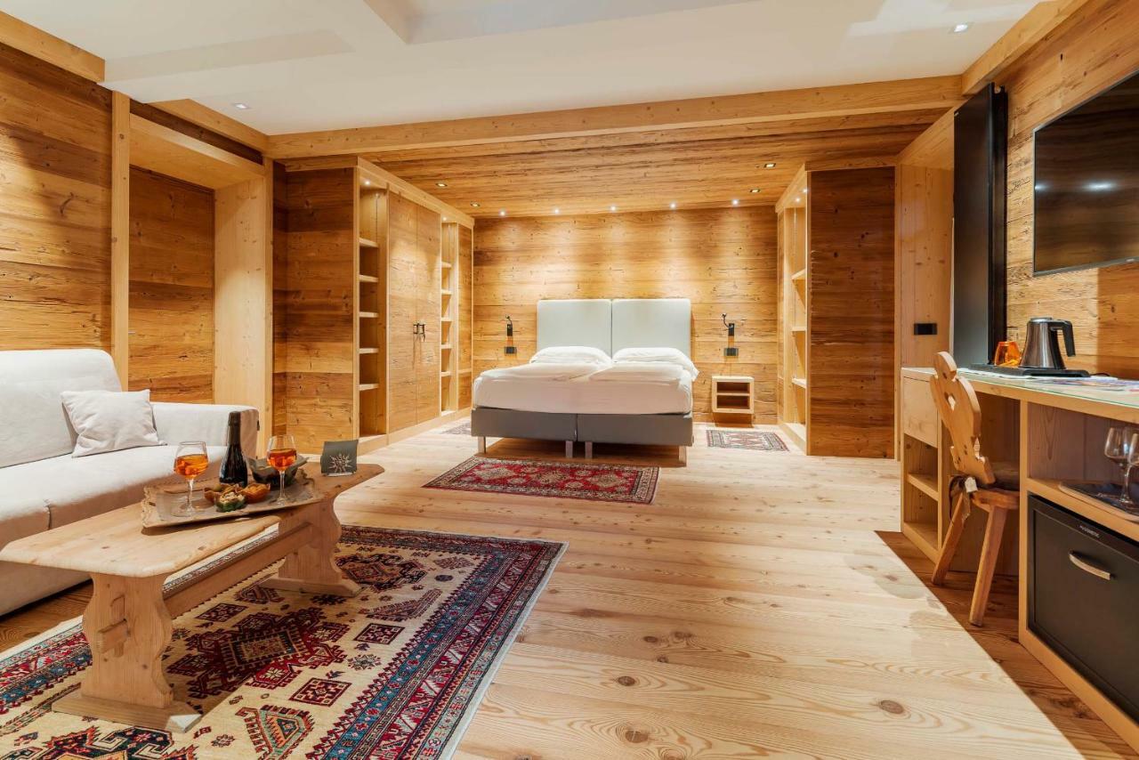 Hotel Villa Alpina ***S Кортина д'Ампецо Екстериор снимка